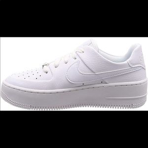 Nike Air Force 1 sage low